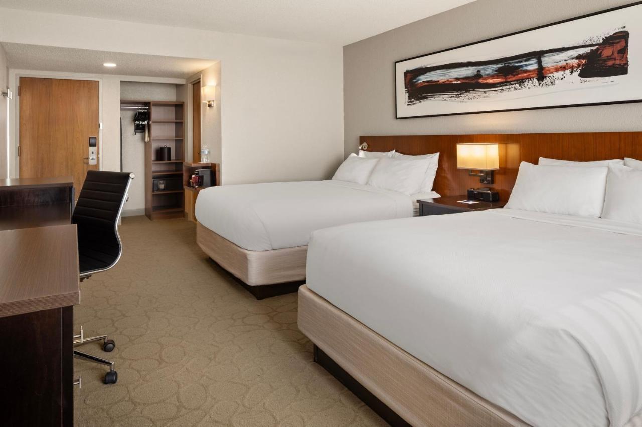 Delta Hotels By Marriott Minneapolis Northeast Ngoại thất bức ảnh