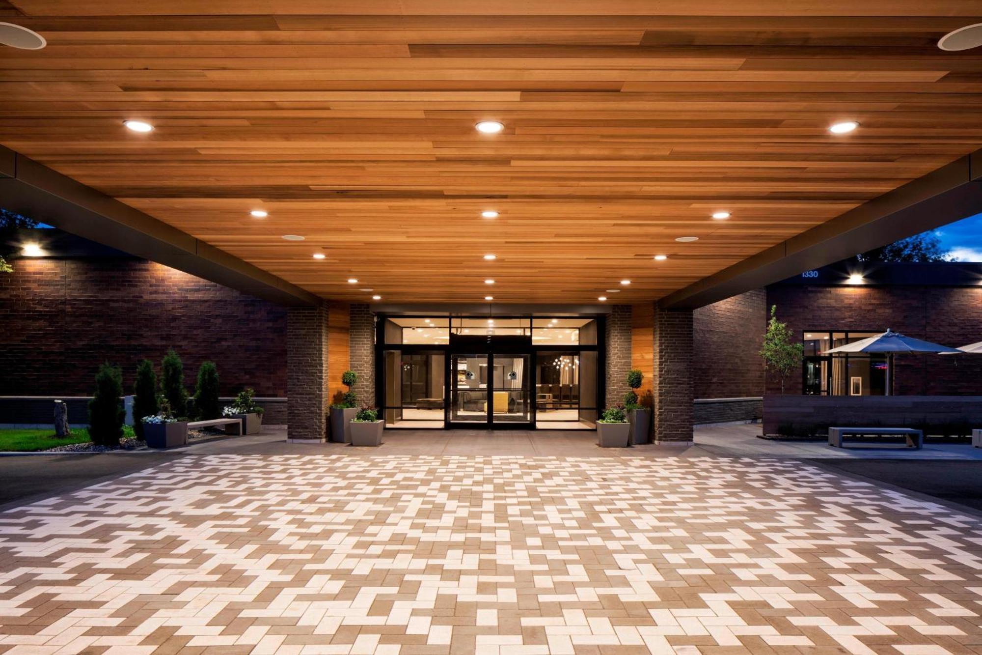 Delta Hotels By Marriott Minneapolis Northeast Ngoại thất bức ảnh