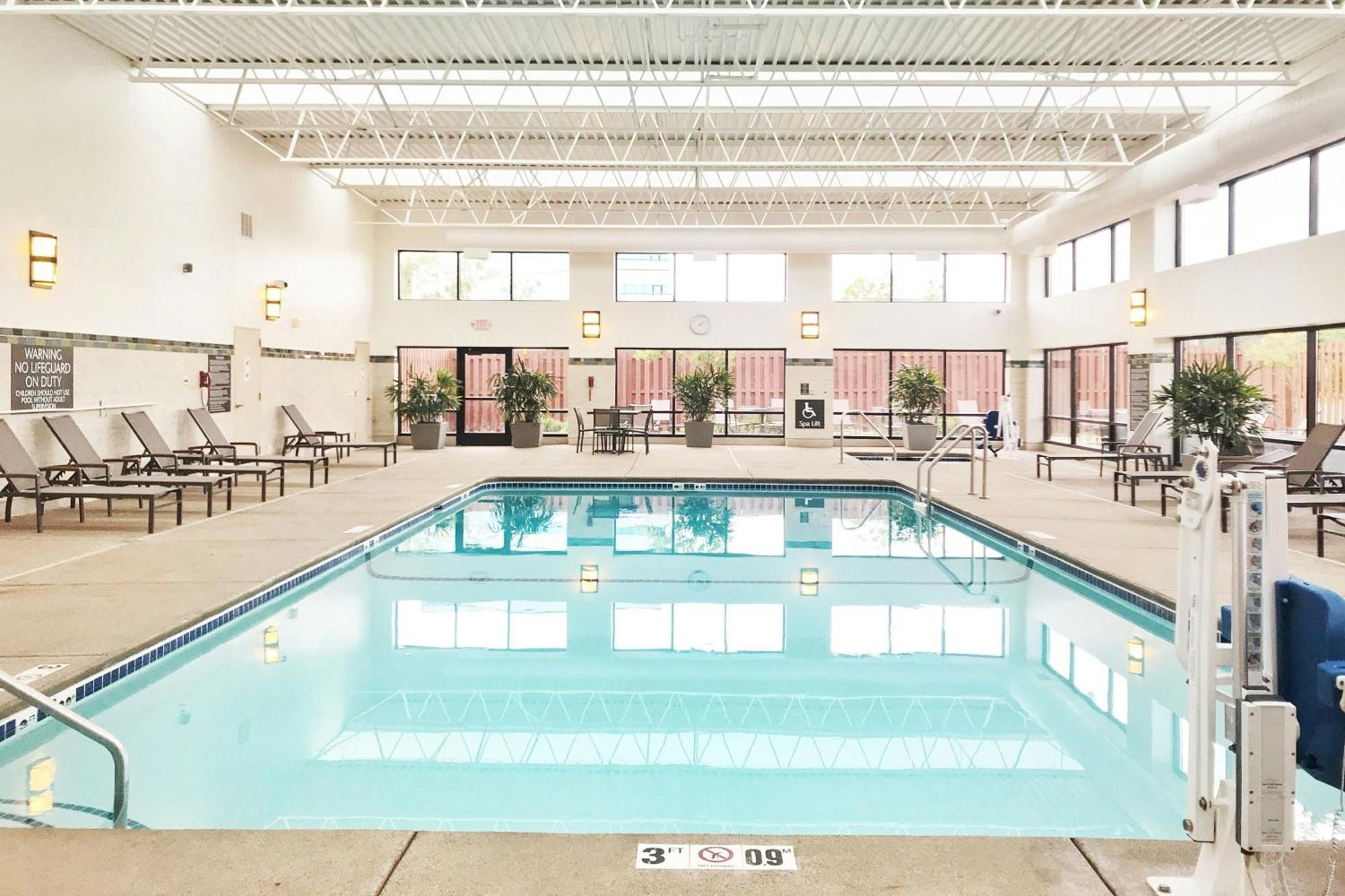 Delta Hotels By Marriott Minneapolis Northeast Ngoại thất bức ảnh